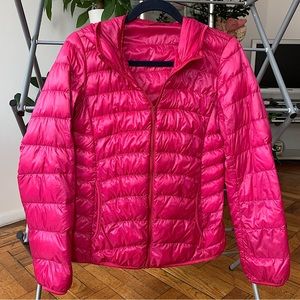 UNIQLO Pink Ultra Light Compact Short Down Jacket Women Size S